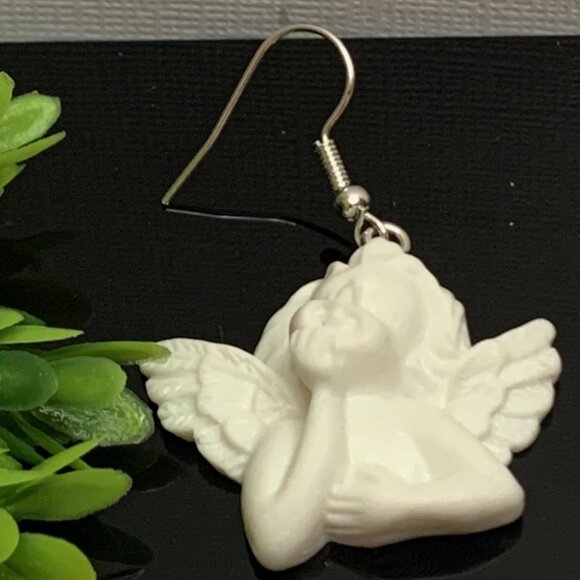 Angel Earring, Cherub Earring, Gift Idea, Angel Jewelry, Cherub Jewelry, Hevenly - Picture 2 of 5